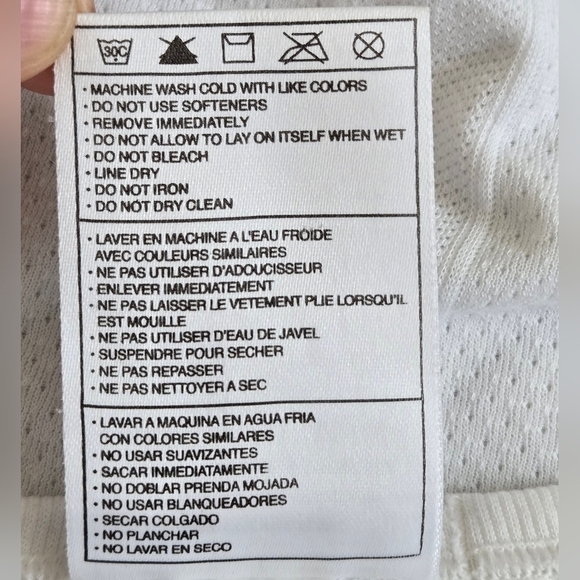 Nike Dri-fit Tank Top Like new Conditionin White Color size Medium - Picture 15 of 16